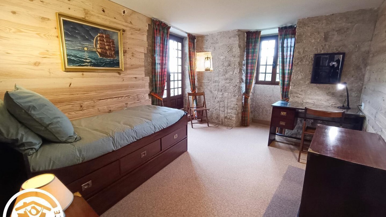 Photo of Bedroom in Cahors