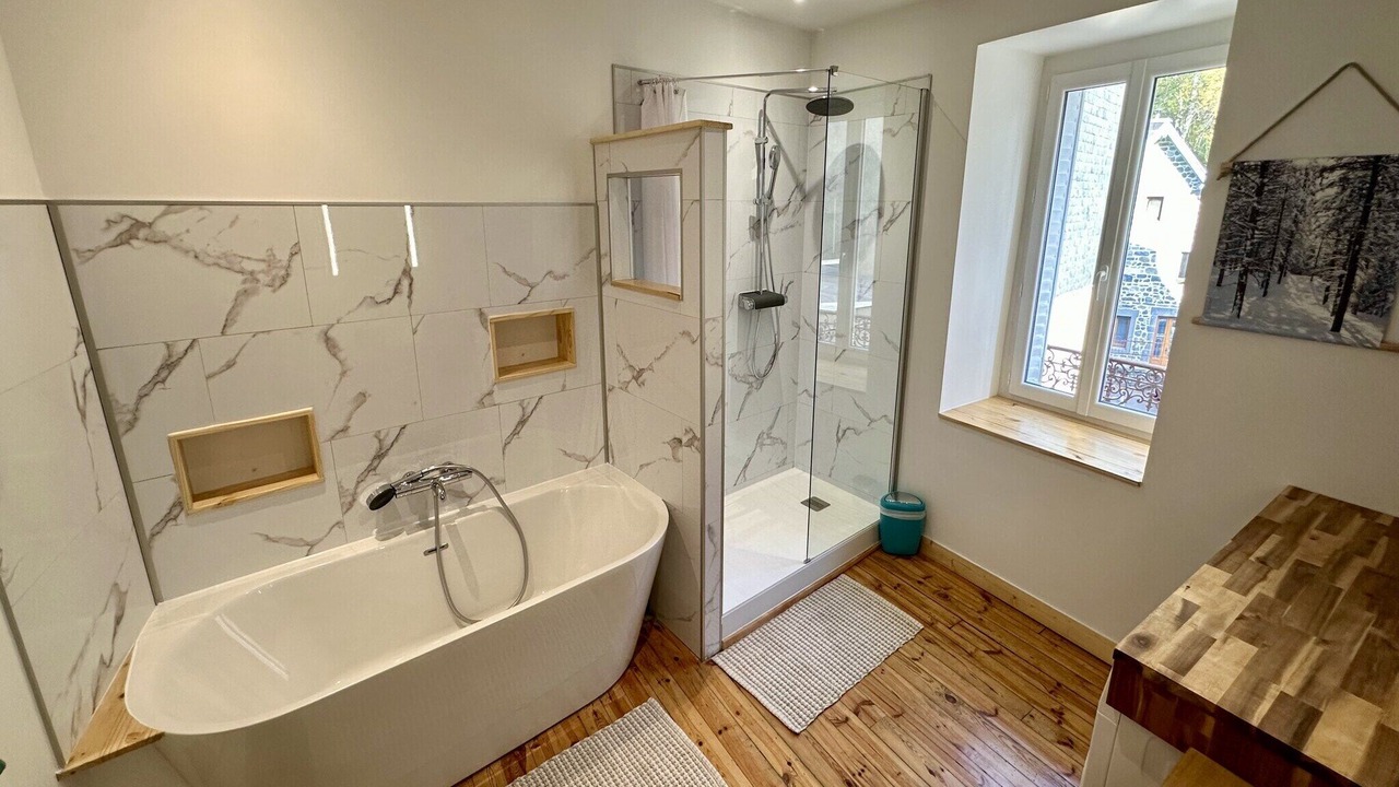 Photo of Bathroom in Mont-Dore