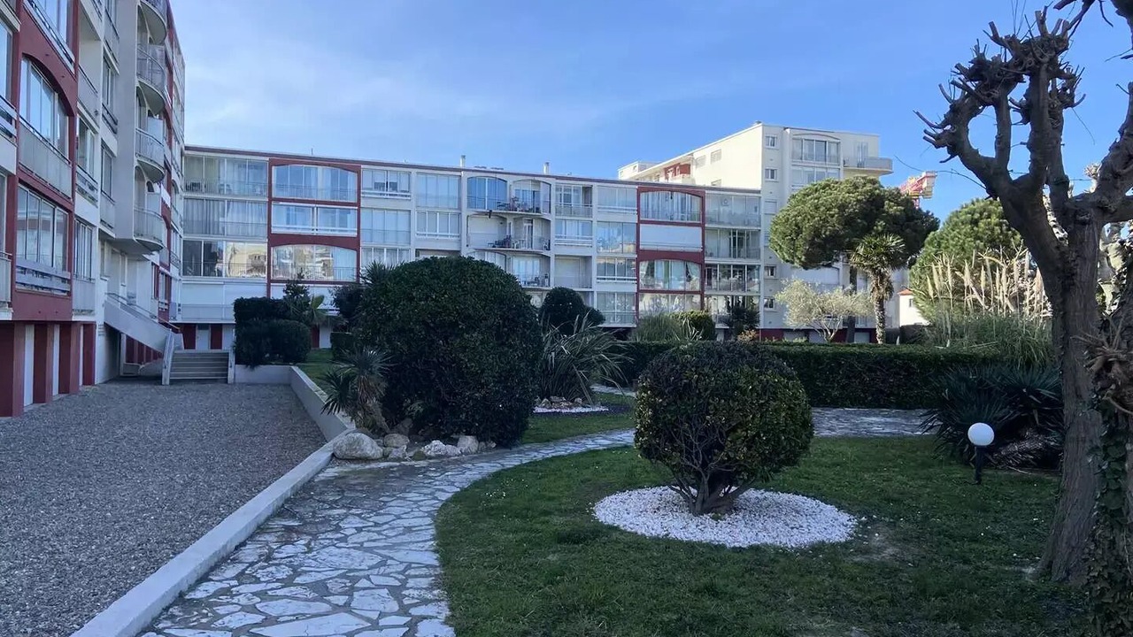 Photo of Outdoor in La Jetee
