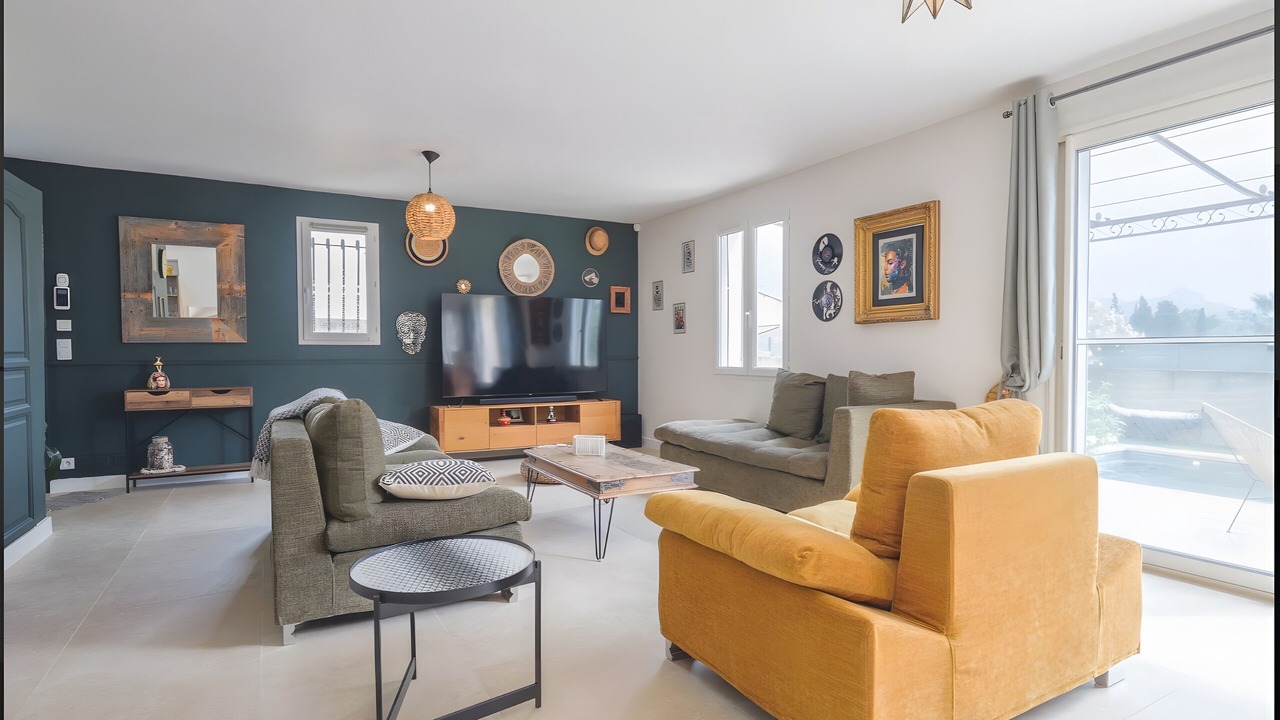 Photo of Livingroom in St.-Remy-de-Provence