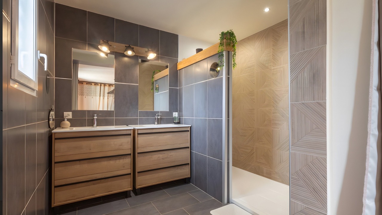 Photo of Bathroom in St.-Remy-de-Provence