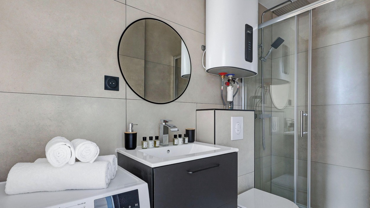 Photo of Bathroom in Quartier de la Maison-Blanche