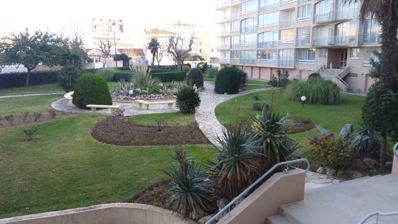 Photo of Outdoor in La Jetee