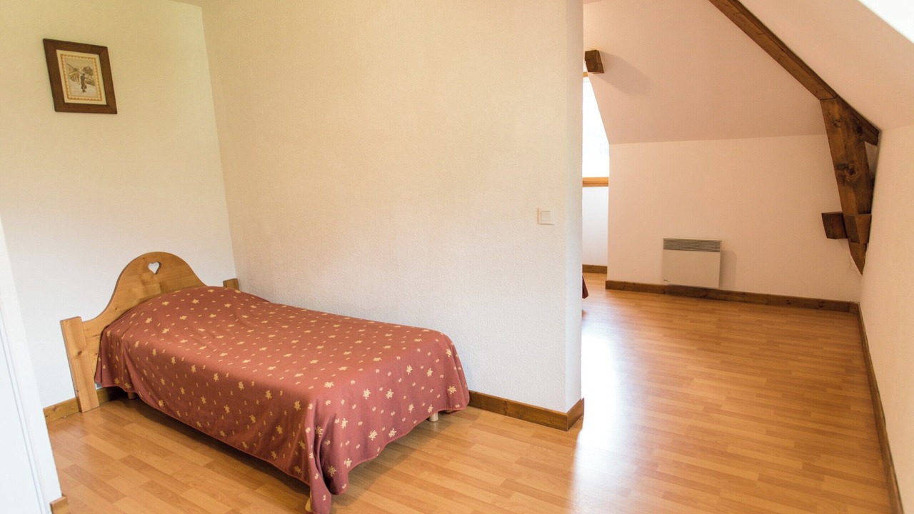 Photo of Bedroom in Giez