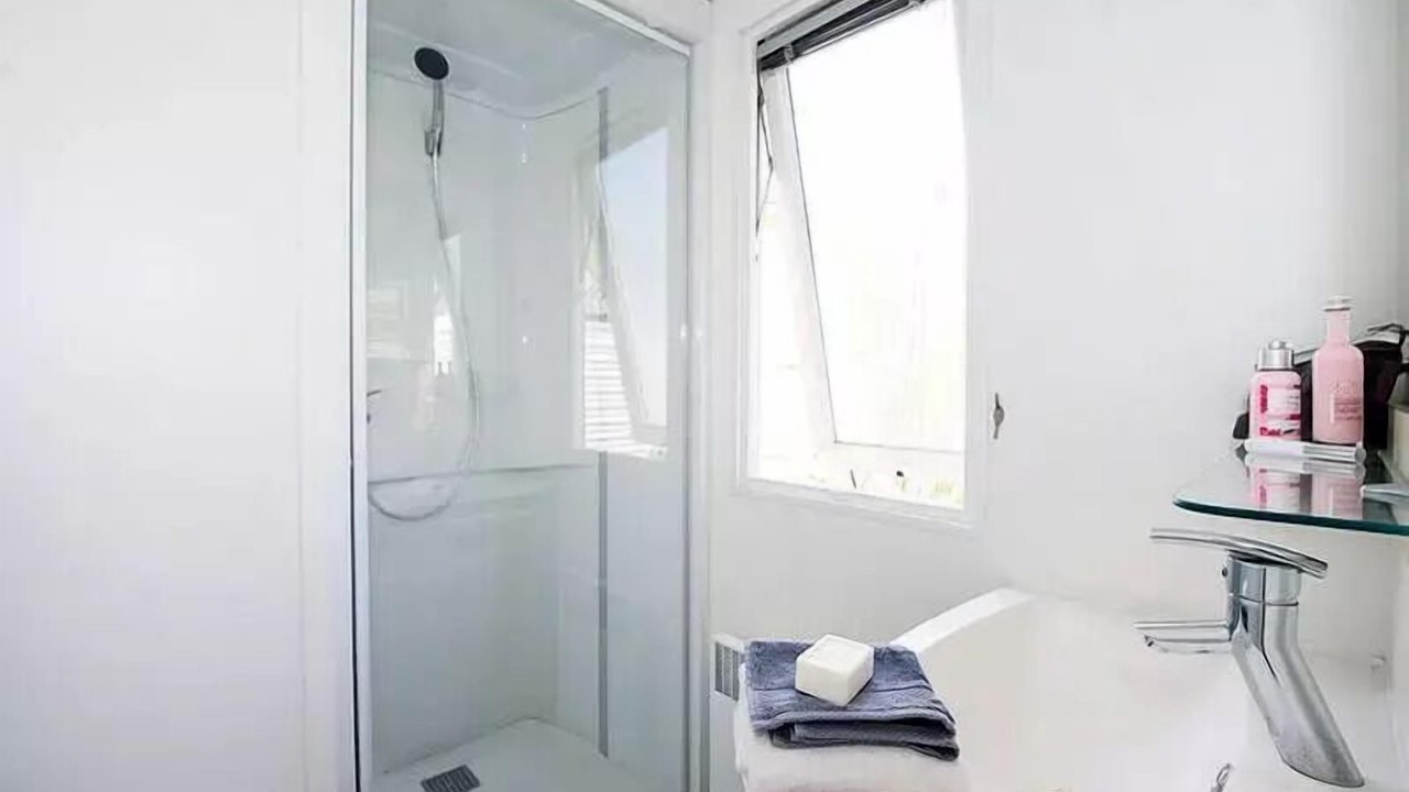 Photo of Bathroom in Millau