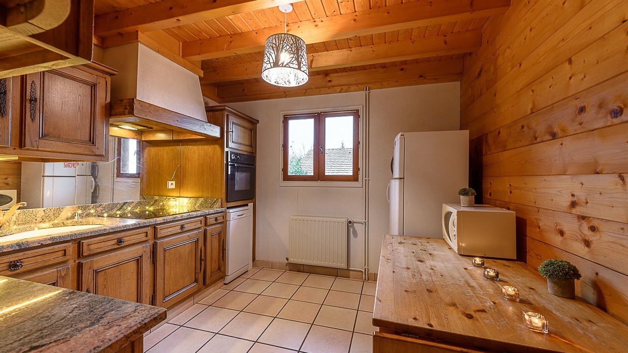 Photo of Kitchen in Saint-Jorioz