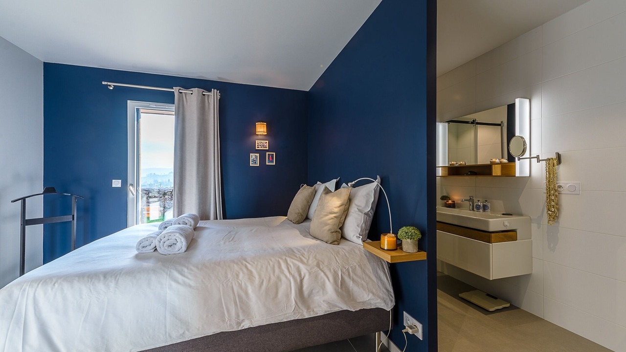 Photo of Bedroom in Saint-Jorioz