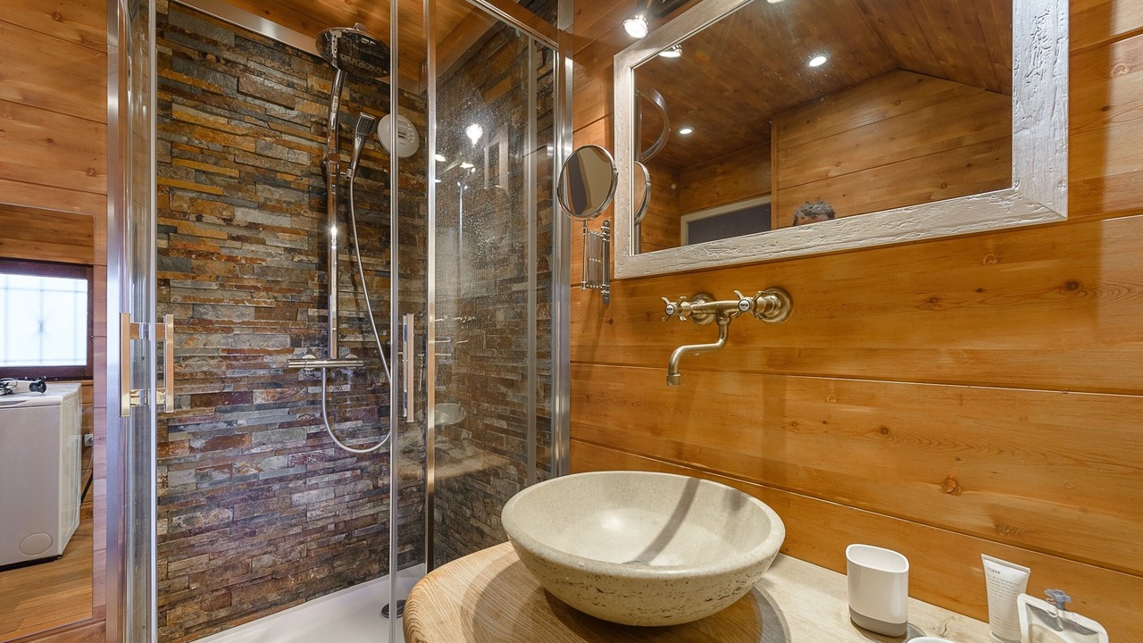 Photo of Bathroom in Saint-Jorioz