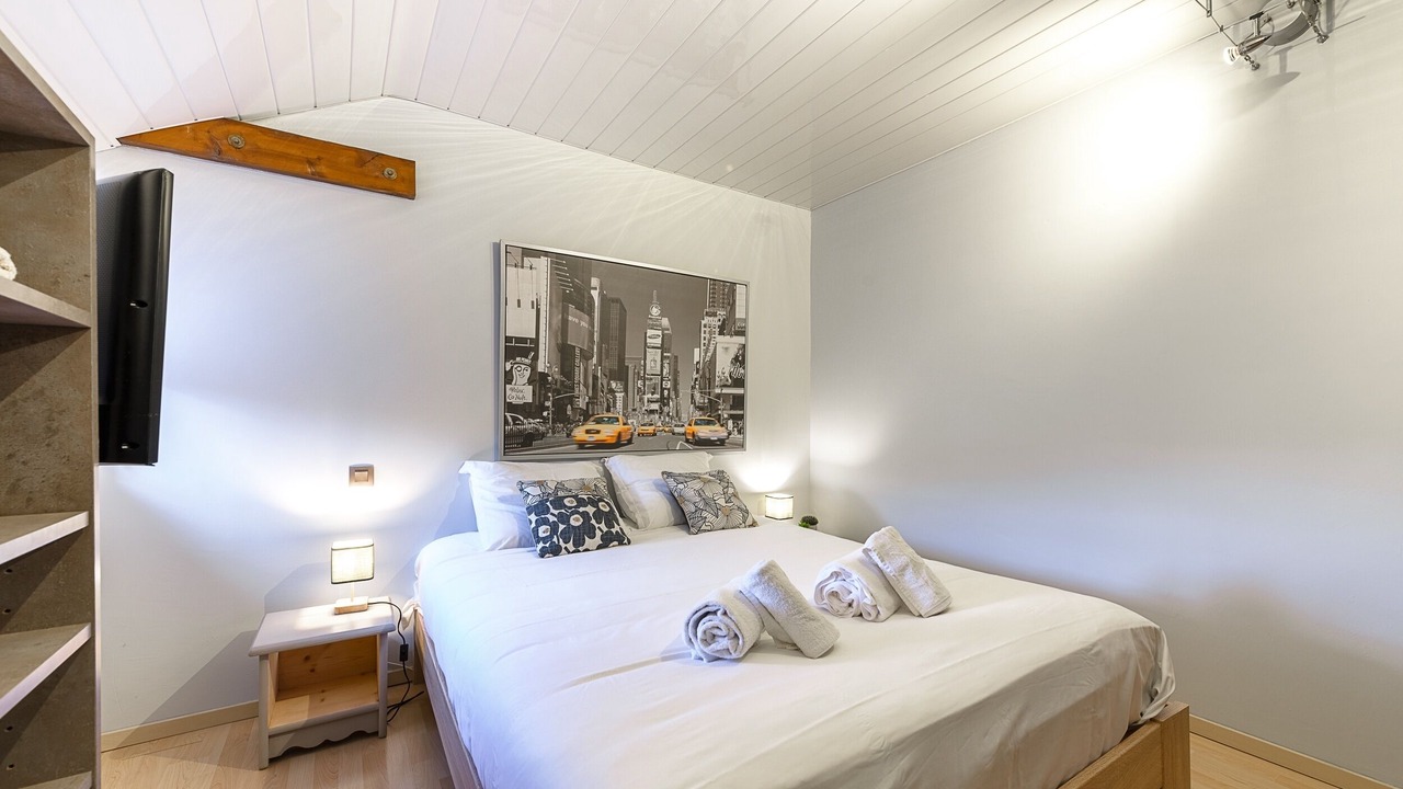Photo of Bedroom in Saint-Jorioz