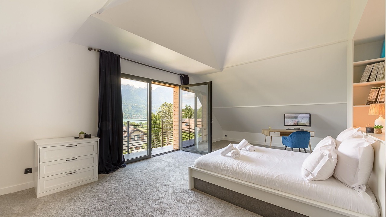 Photo of Bedroom in Saint-Jorioz