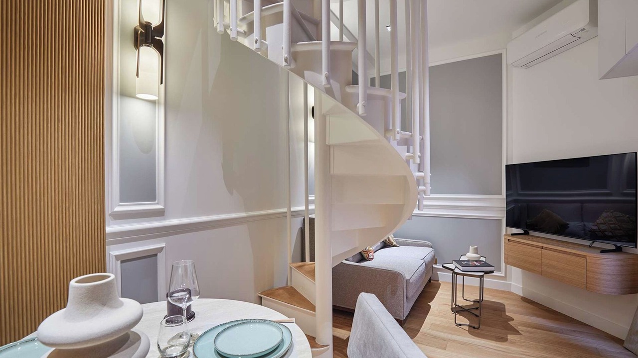 Photo of Livingroom in Champs-Elysees