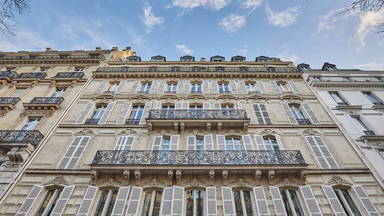 Photo of Outdoor in Champs-Elysees