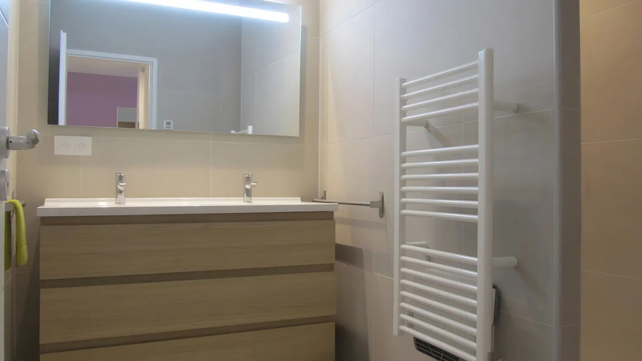 Photo of Bathroom in Montoison