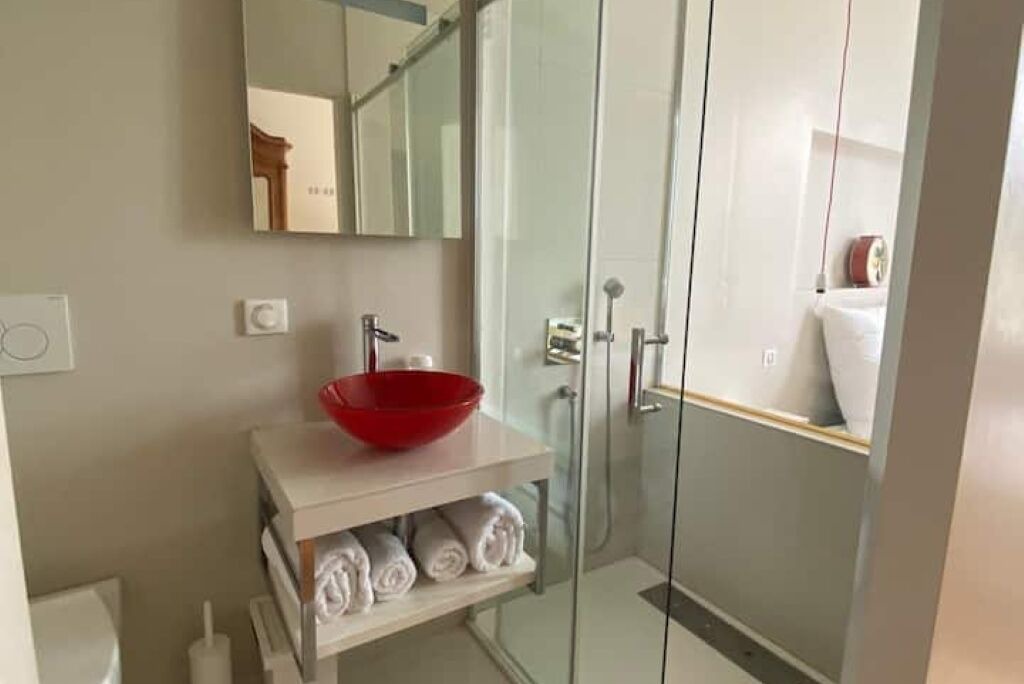 Photo of Bathroom in Queyrac