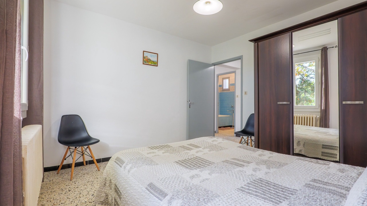 Photo of Bedroom in La Garde-Adhemar