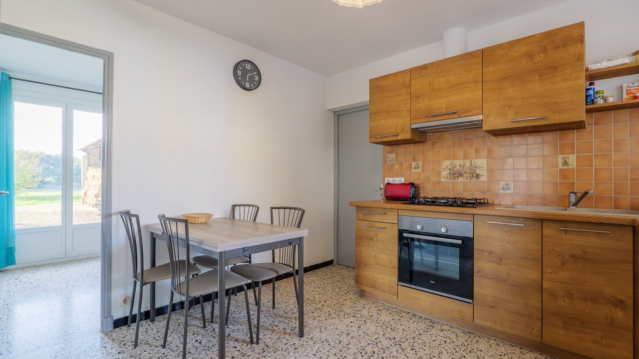 Photo of Kitchen in La Garde-Adhemar