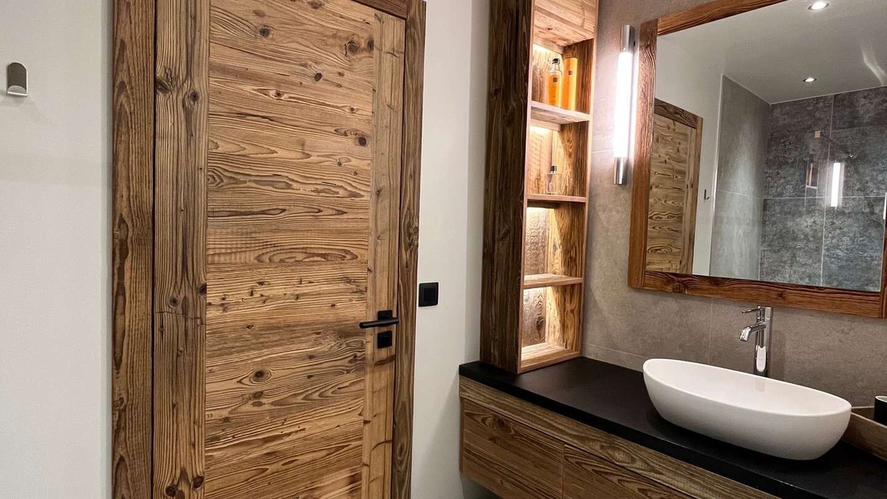 Photo of Bathroom in Nancroit