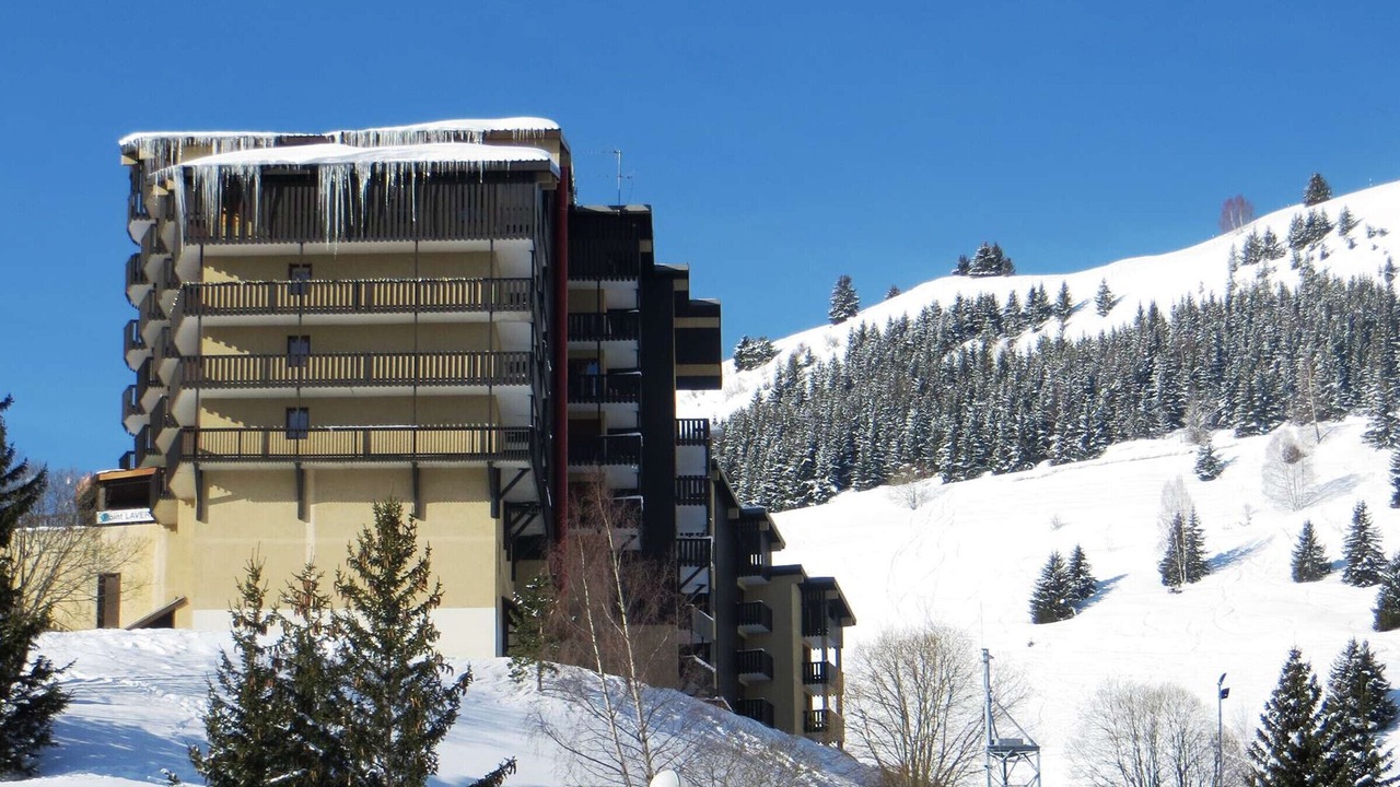 Photo of Outdoor in Auris