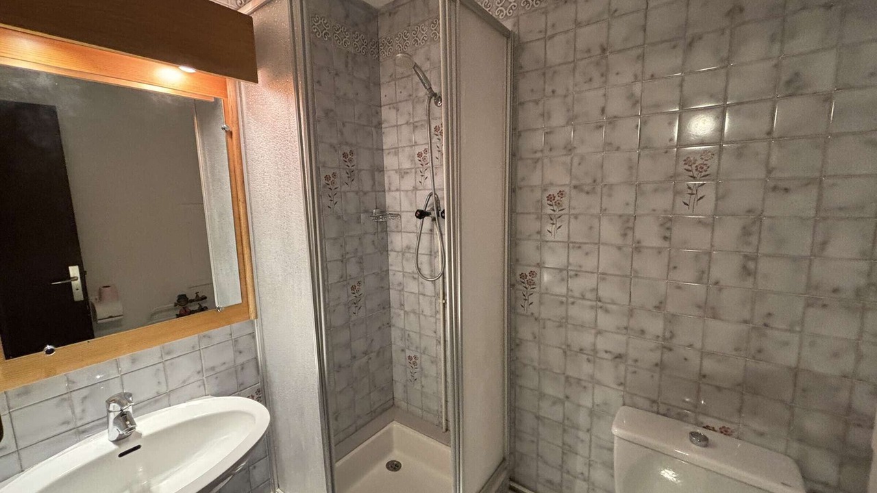 Photo of Bathroom in Auris