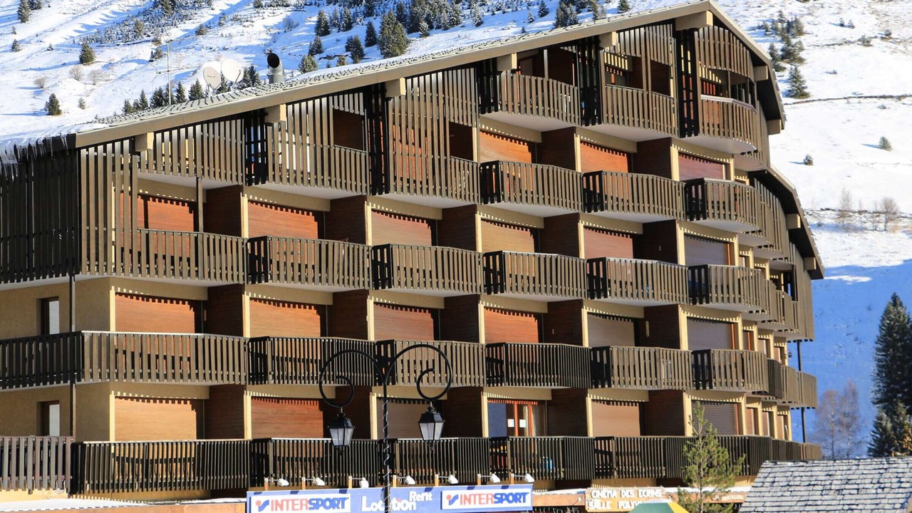 Photo of Outdoor in Auris