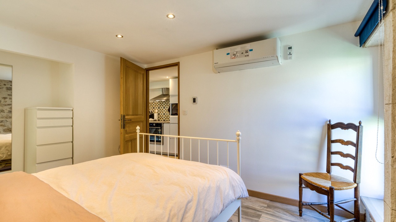 Photo of Bedroom in Villemagne-l'Argentiere