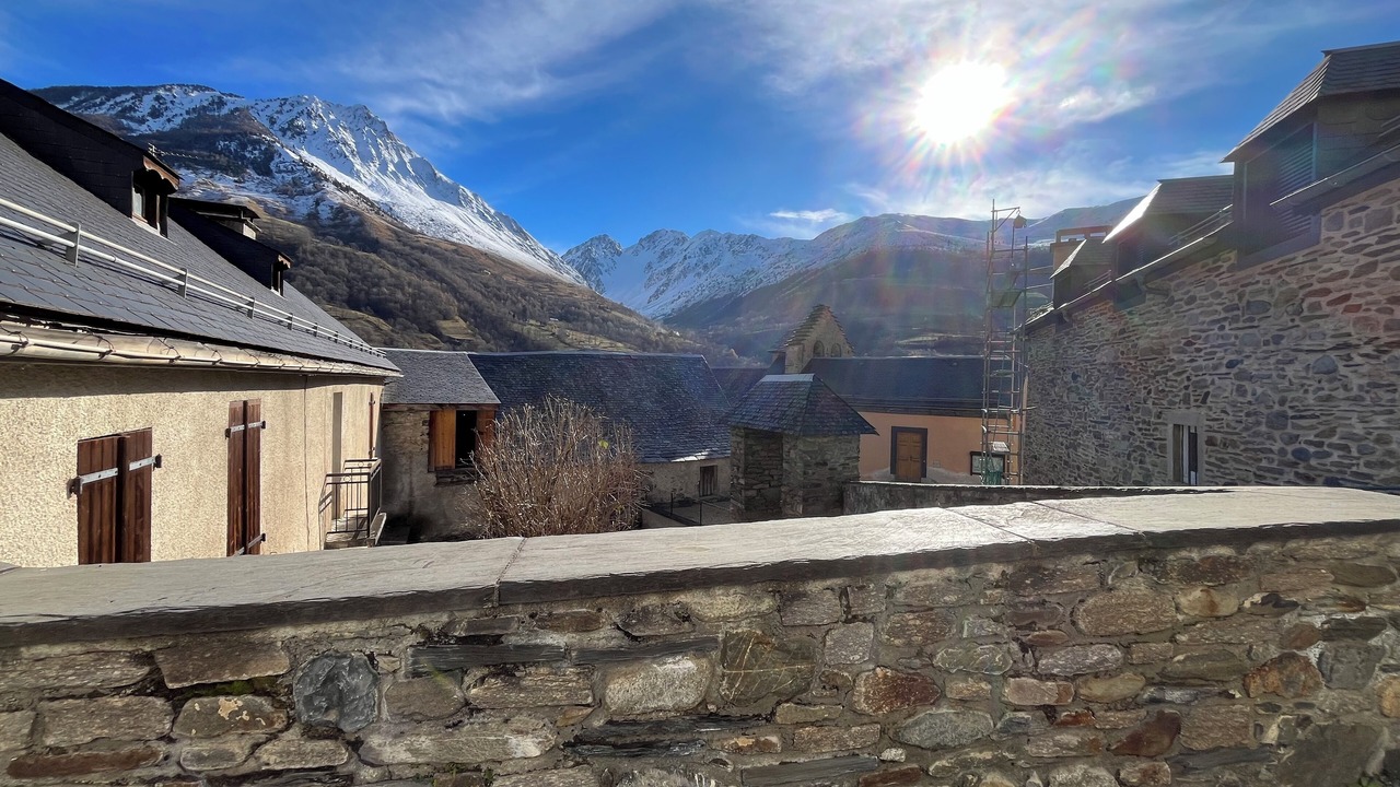 Photo of Outdoor in Sers
