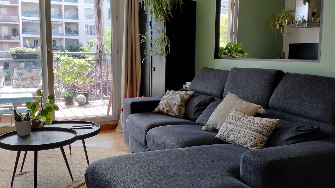 Photo of Livingroom in Yves Farge - Le Fleuve