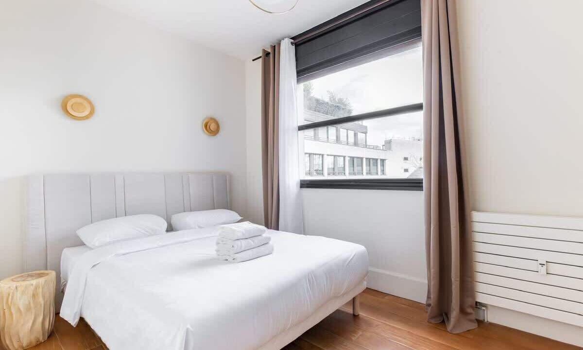 Photo of Bedroom in Champs-Elysees