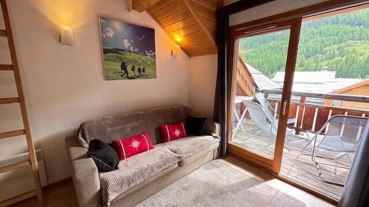 Photo of Livingroom in Chantemerle
