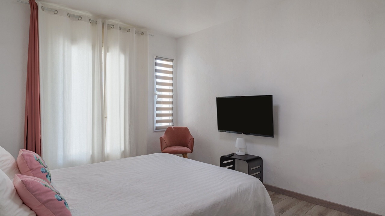 Photo of Bedroom in Volx