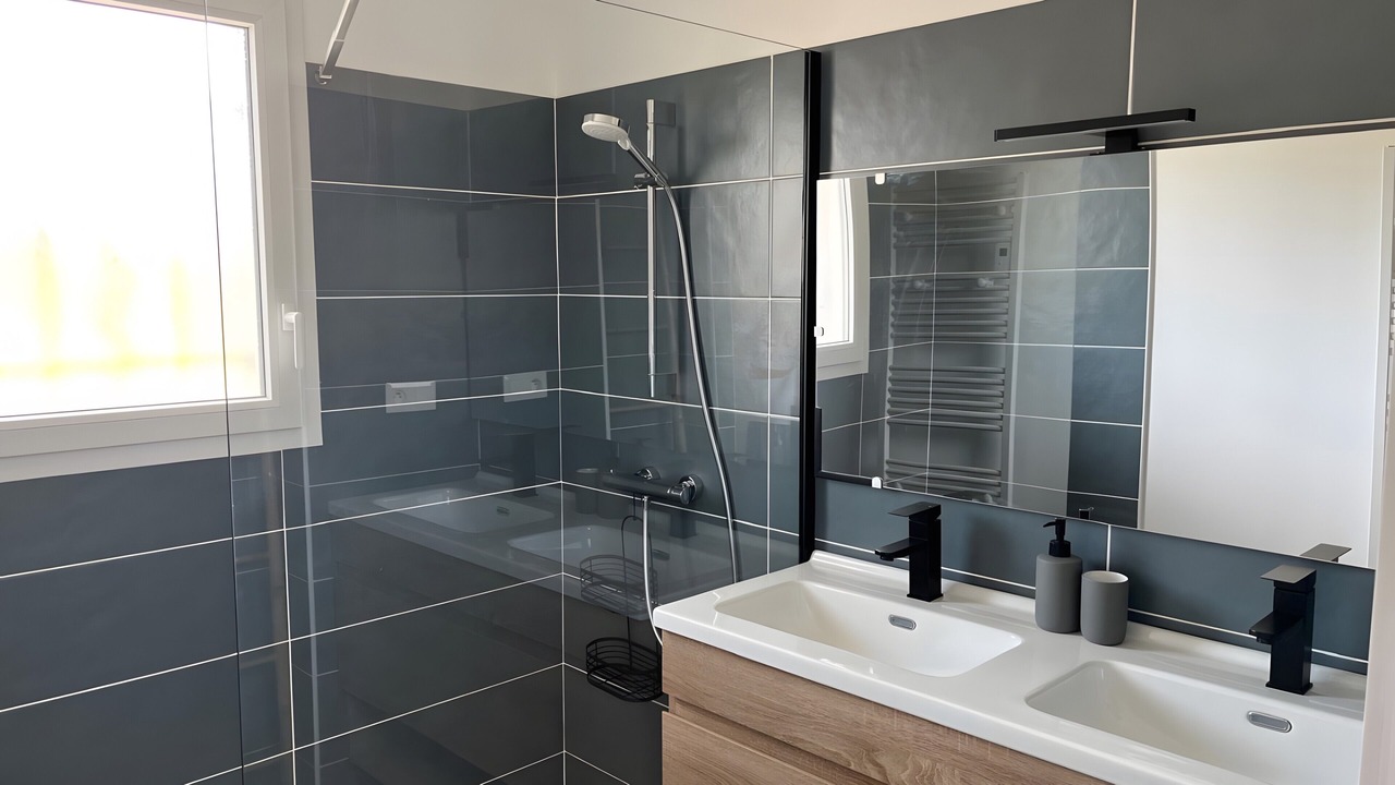 Photo of Bathroom in Berrias-et-Casteljau