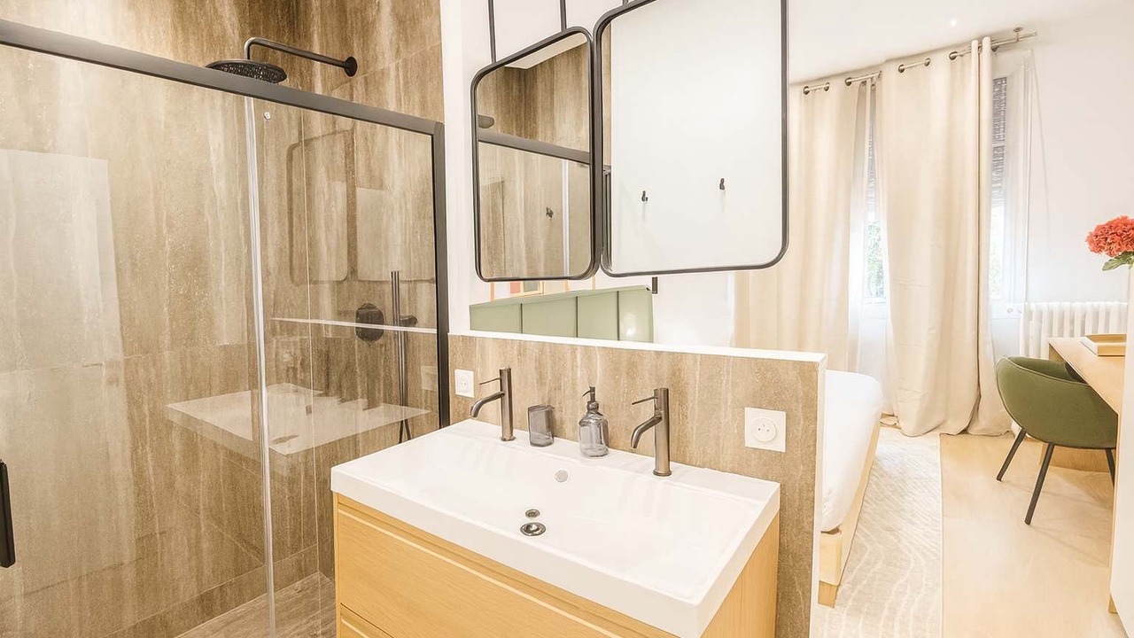 Photo of Bathroom in Quartier de la Maison-Blanche