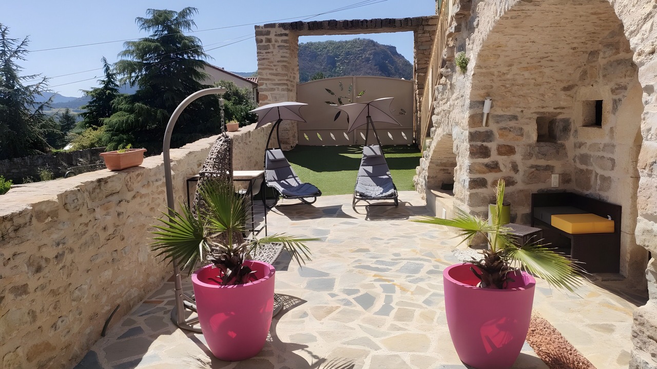 Photo of Patio Balcony in Mostuejouls