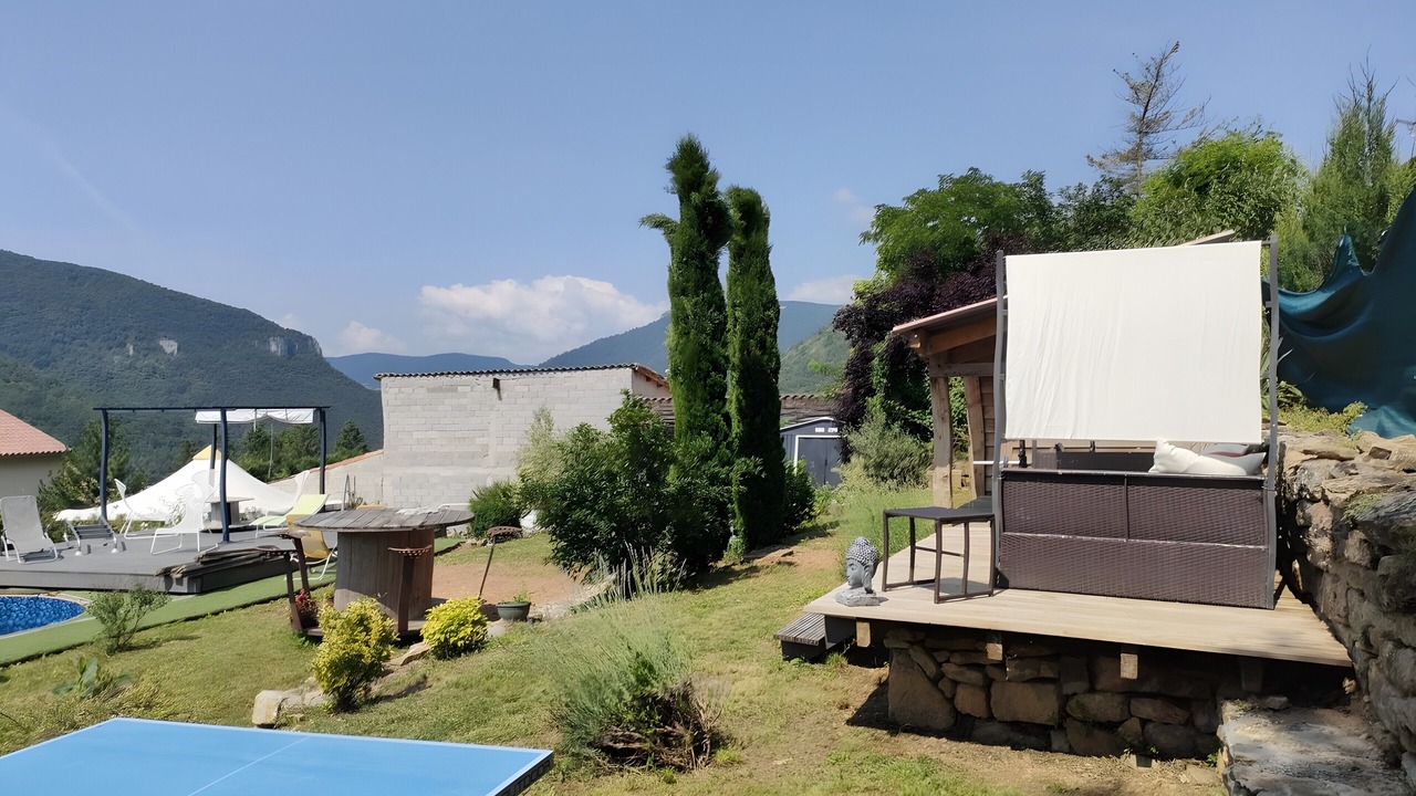 Photo of Outdoor in Mostuejouls