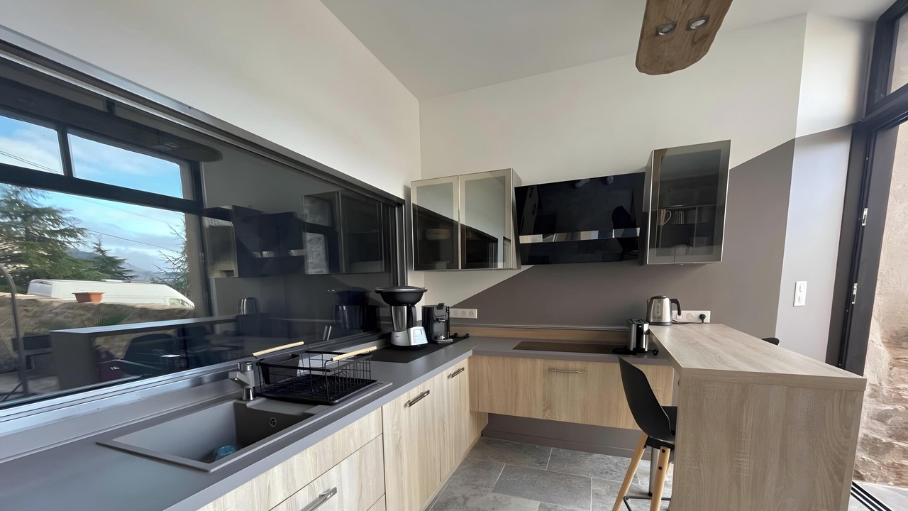 Photo of Kitchen in Mostuejouls