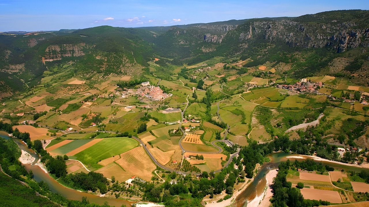 Photo of Outdoor in Mostuejouls