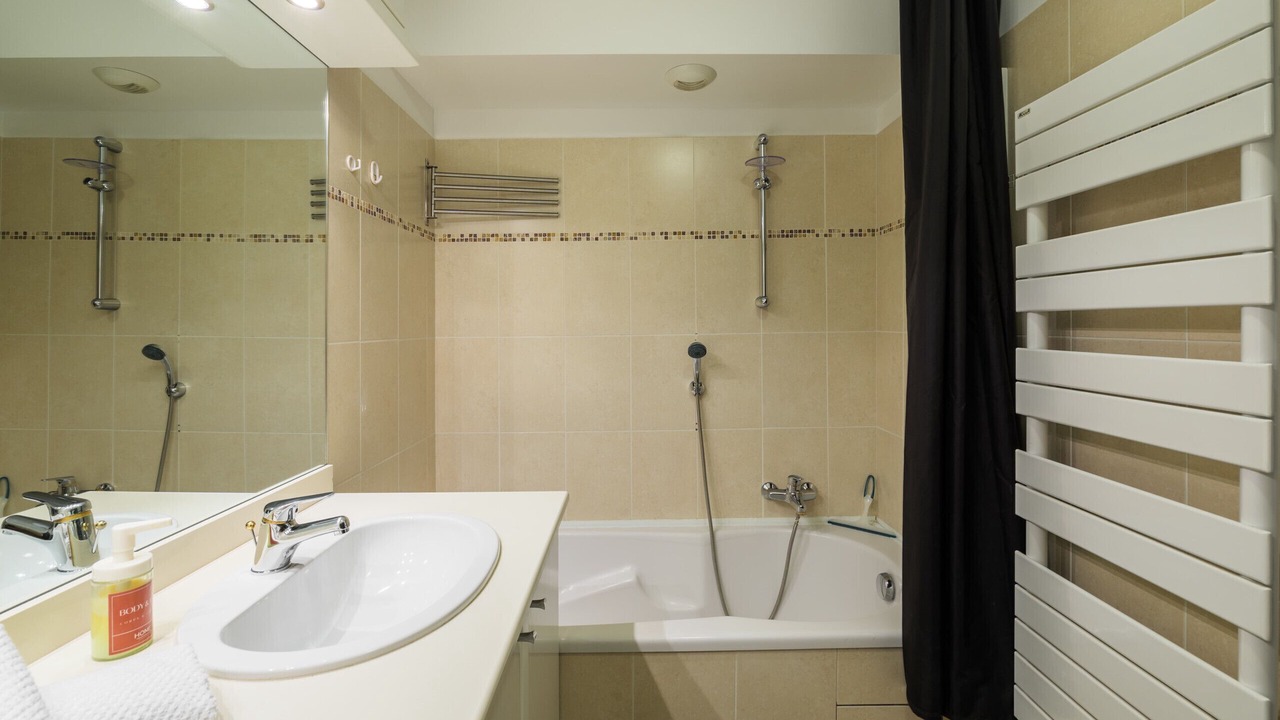 Photo of Bathroom in Mandelieu-La-Napoule
