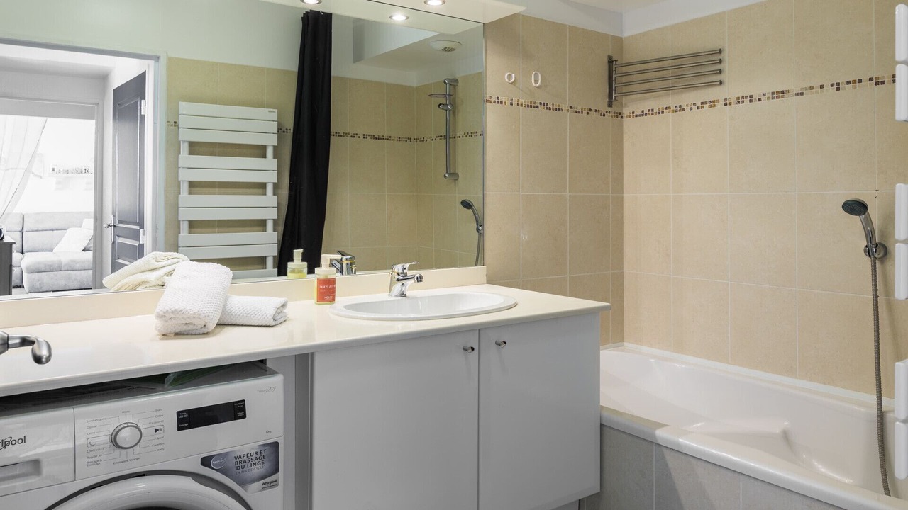 Photo of Bathroom in Mandelieu-La-Napoule