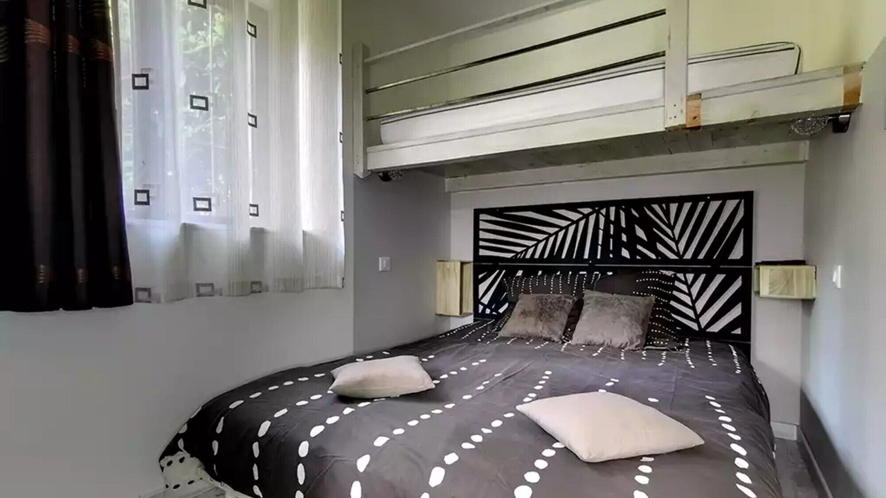 Photo of Bedroom in Mostuejouls