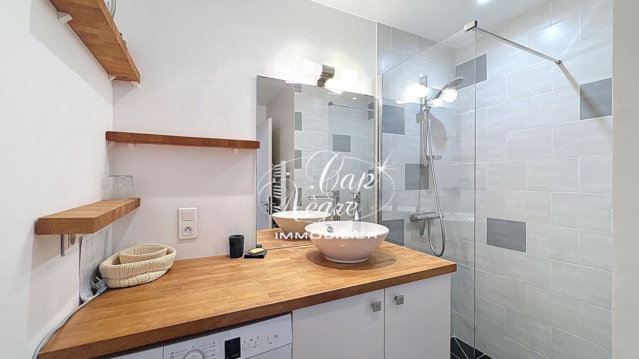 Photo of Bathroom in Le Lavandou