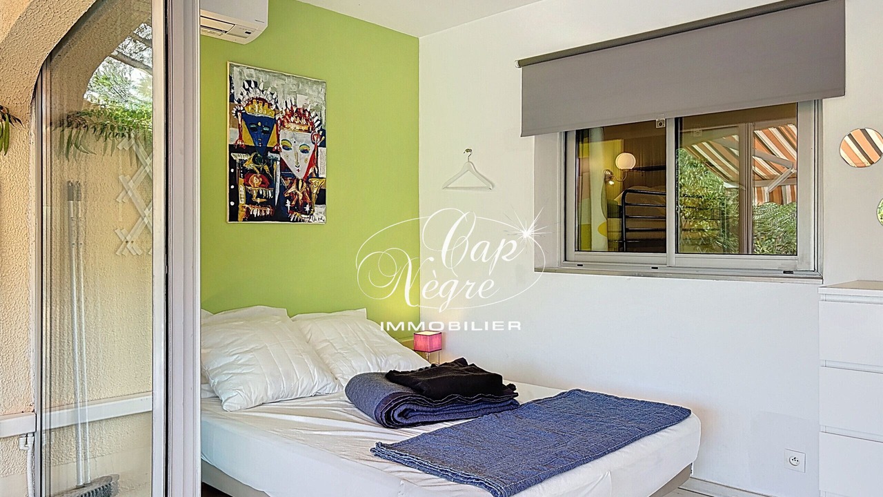 Photo of Bedroom in Le Lavandou