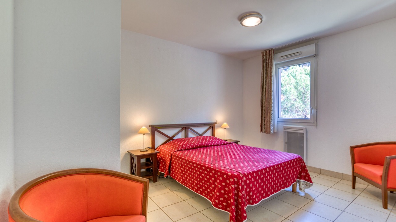 Photo of Bedroom in Lamalou-les-Bains
