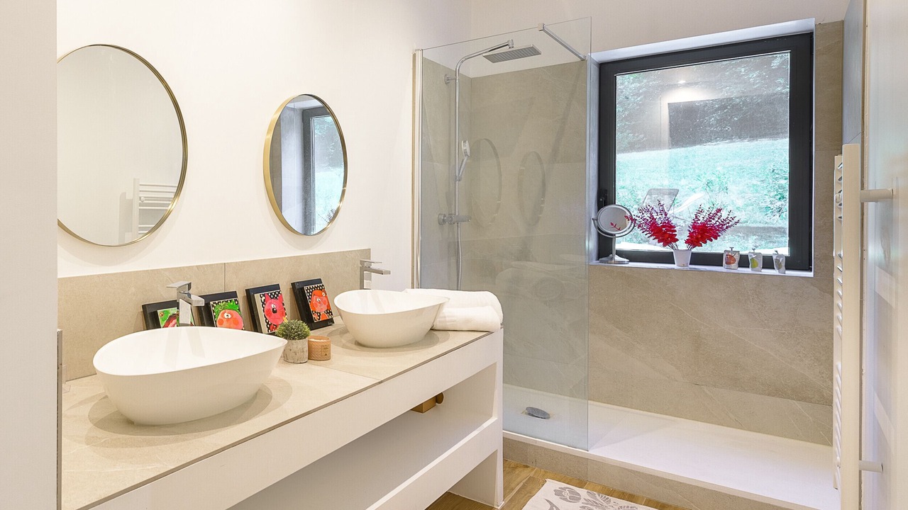 Photo of Bedroom in Saint-Jorioz
