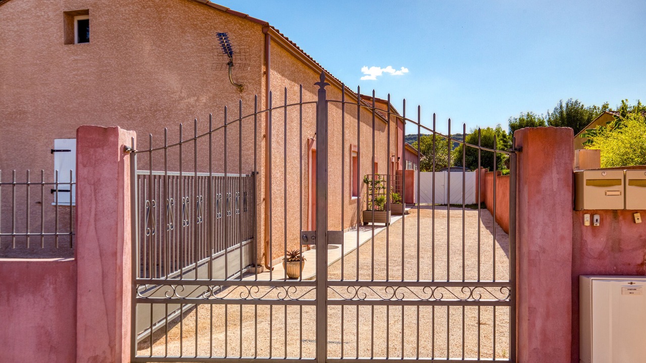 Photo of Outdoor in Le Bosc