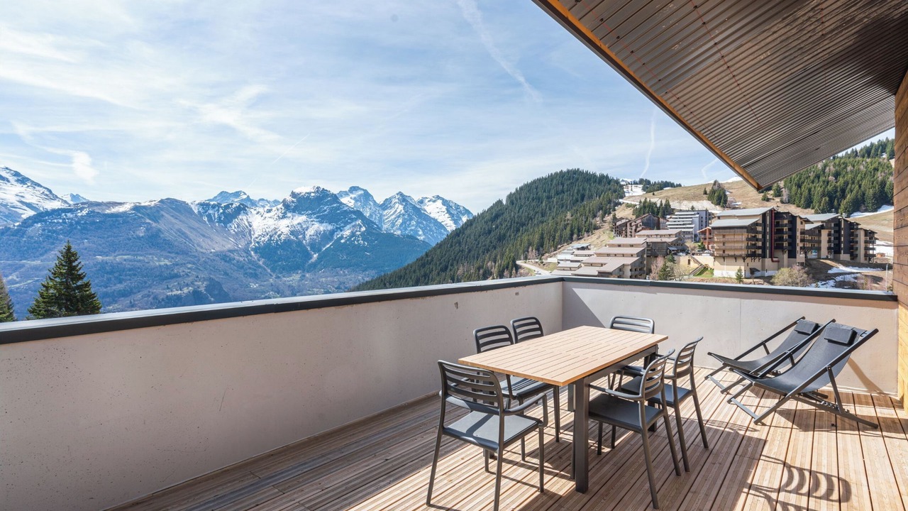 Photo of Outdoor in Auris