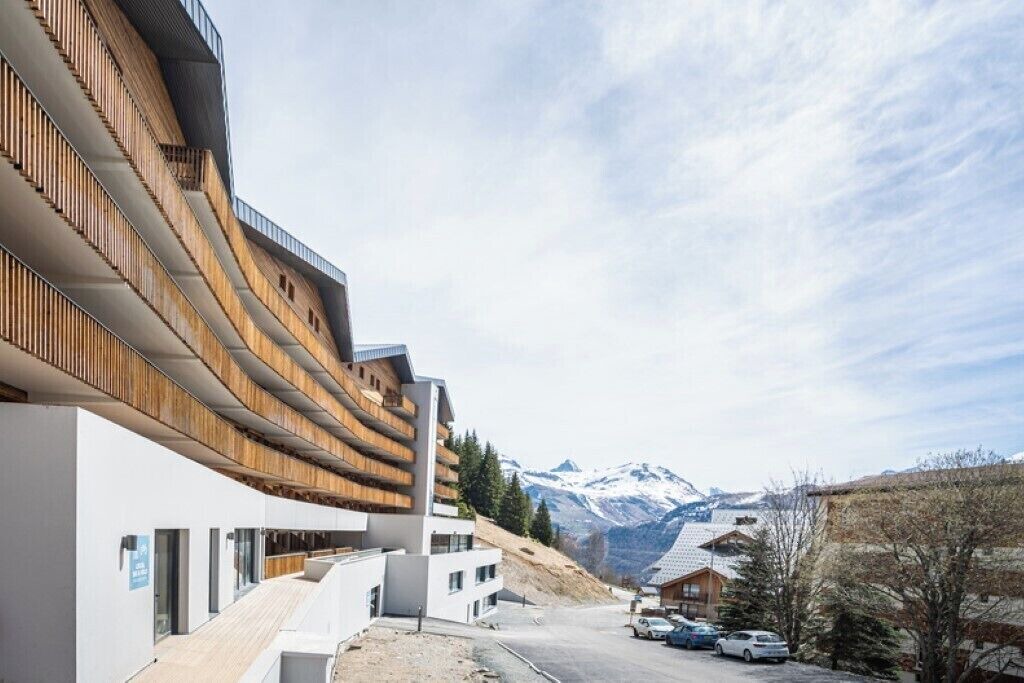 Photo of Outdoor in Auris