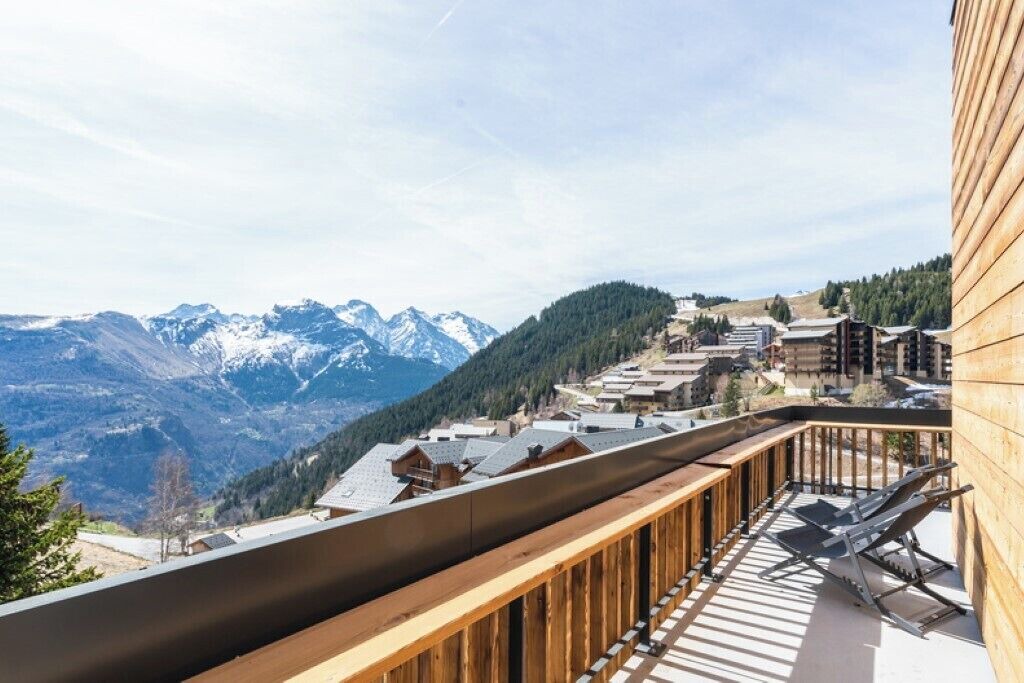 Photo of Outdoor in Auris