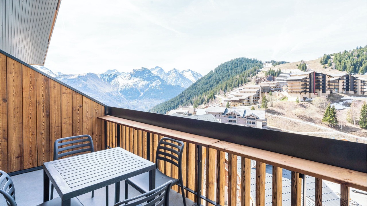 Photo of Outdoor in Auris