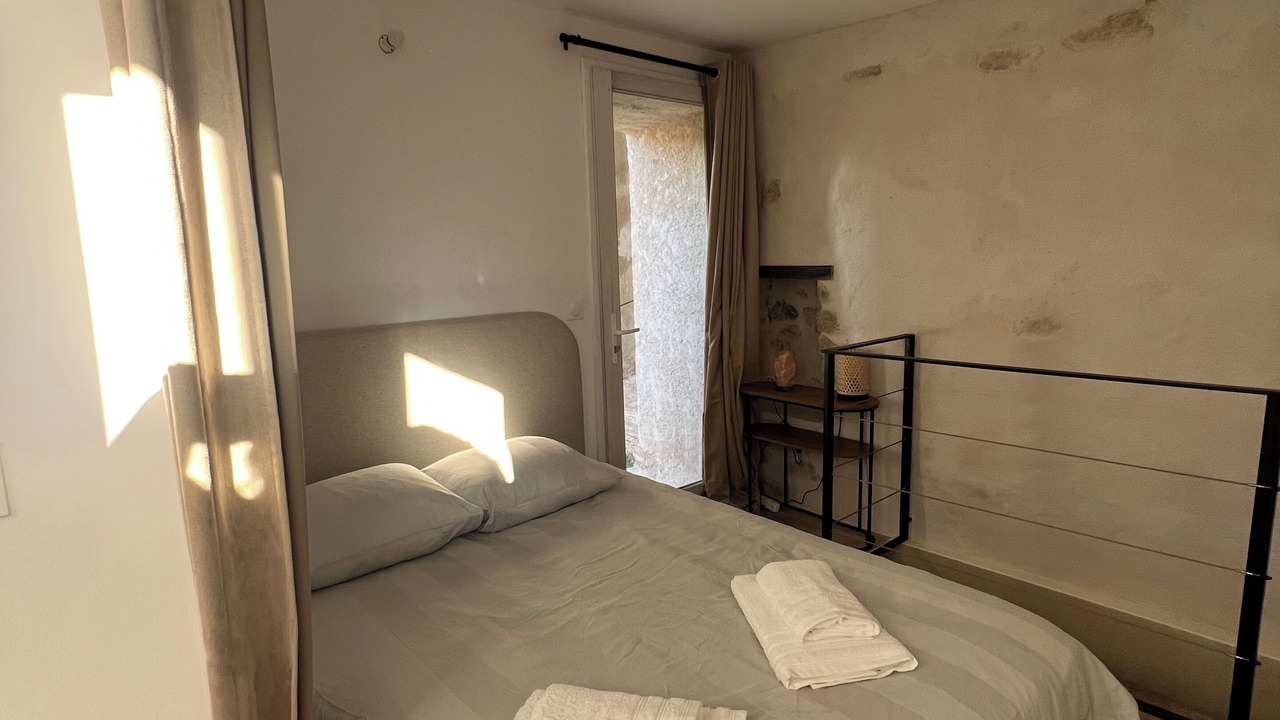 Photo of Bedroom in Saint-Martin-de-Castillon