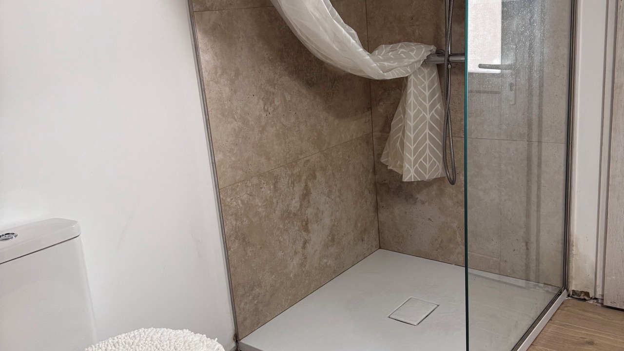 Photo of Bathroom in Saint-Martin-de-Castillon